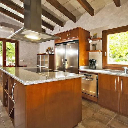 Alzina Villa