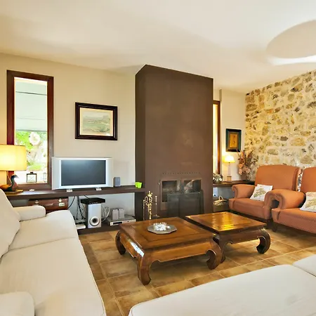 Alzina Villa